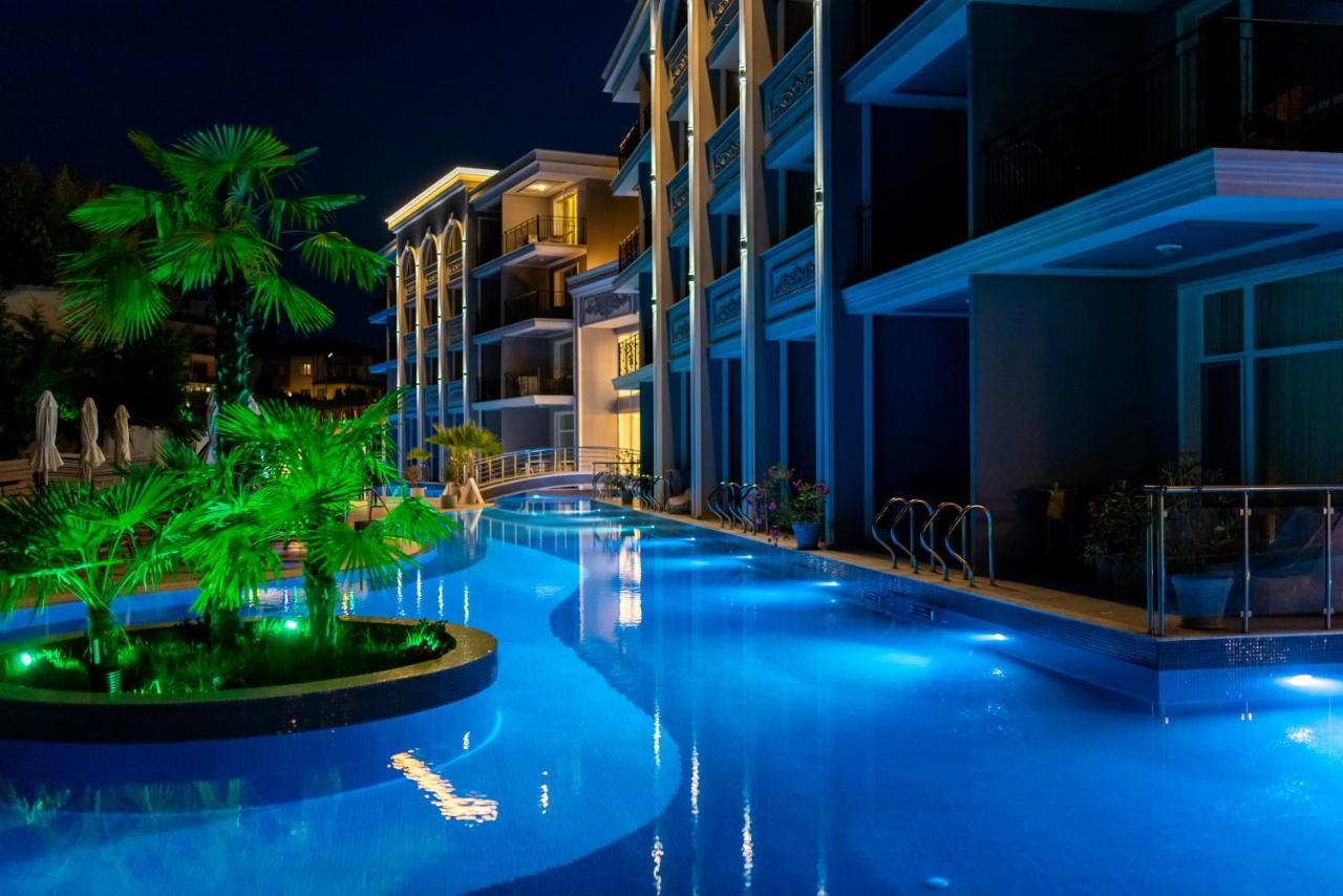 Готель Siena Premium Retreat Лозенець Екстер'єр фото