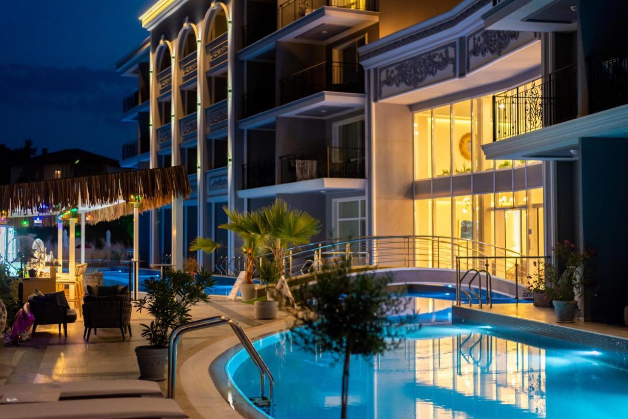 Готель Siena Premium Retreat Лозенець Екстер'єр фото